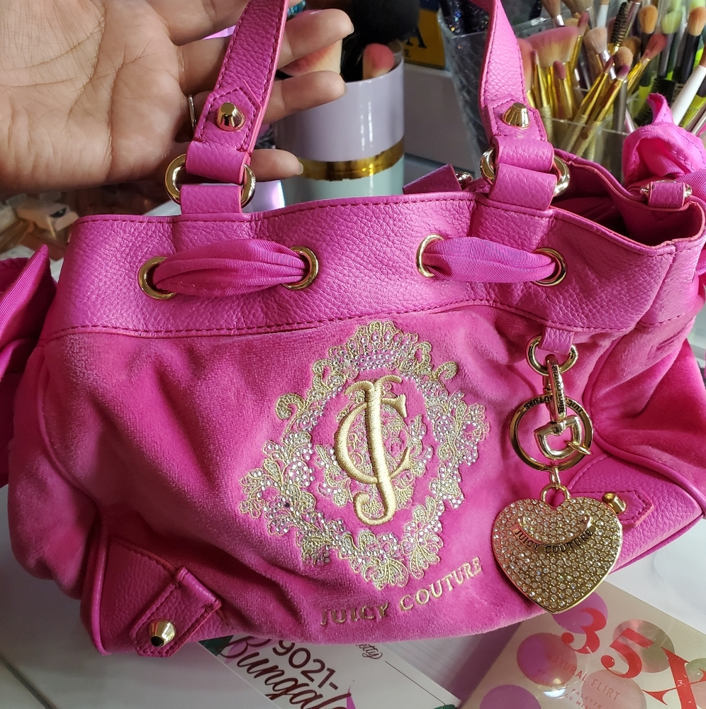 Beautiful mid size Juicy Couture bag